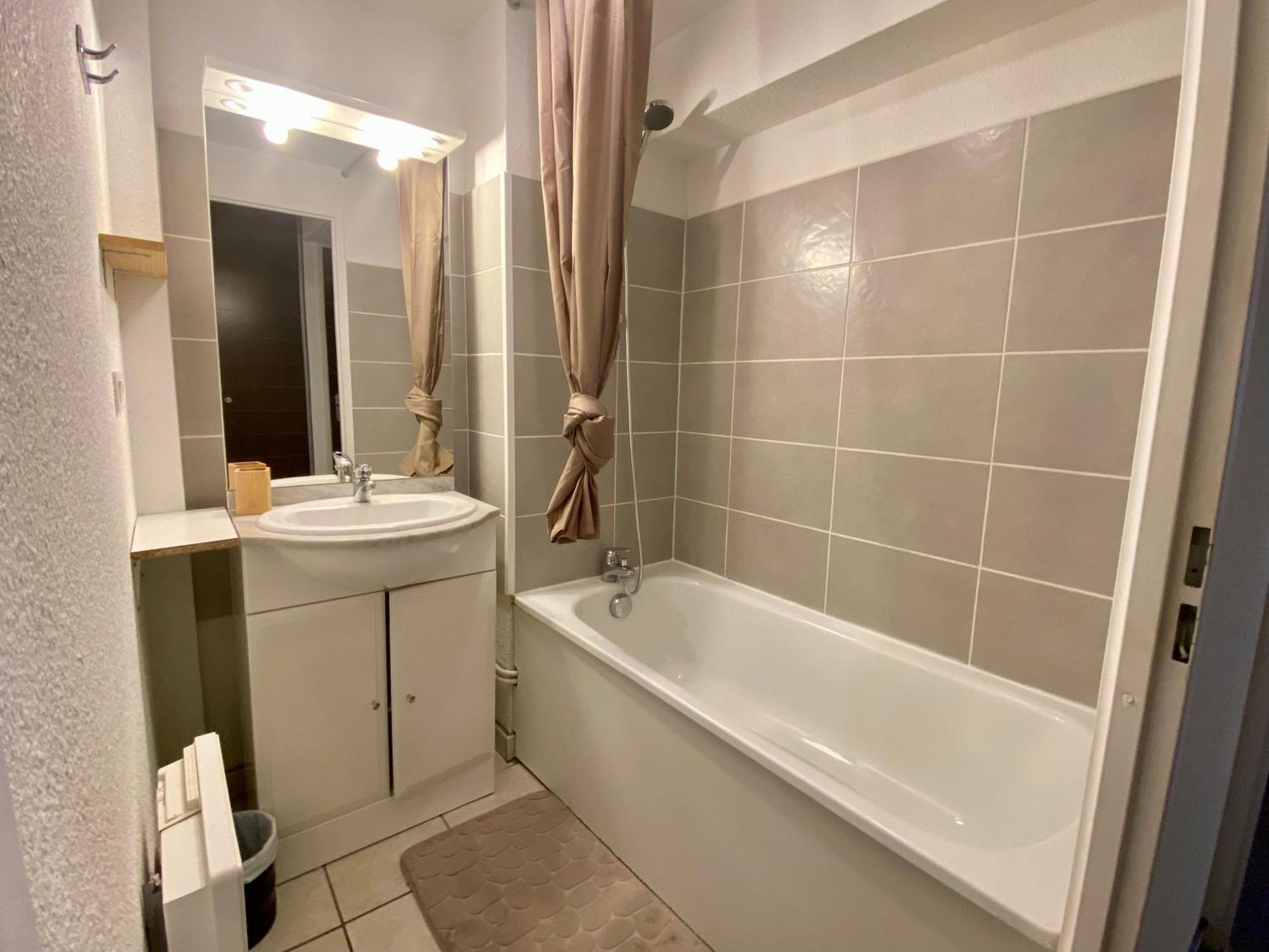 Appartement Rdc - Luz-St-Sauveur 吕兹-圣索沃尔 外观 照片